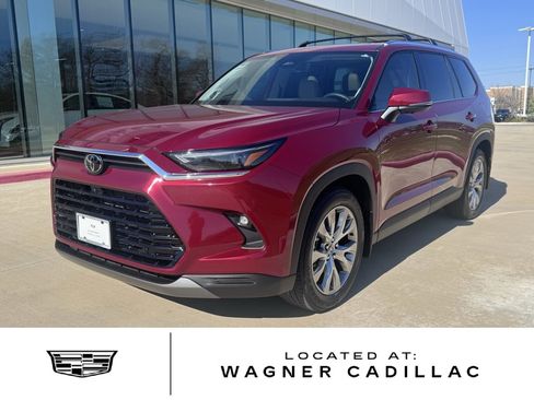 Used 2024 Toyota Grand Highlander Limited image 1