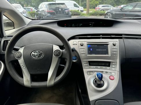 Used 2012 Toyota Prius Two FWD image 16