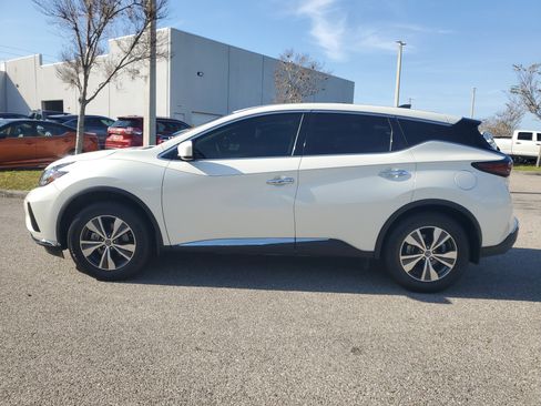 Certified 2022 Nissan Murano S image 9