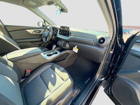 New 2025 Chevrolet Blazer LT w/ Redline Edition image 27