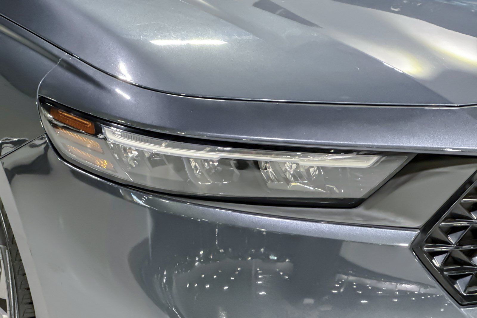 Used 2024 Honda Accord EX image 12