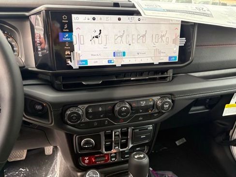 New 2026 Jeep Wrangler Unlimited Rubicon image 12