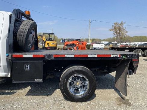 Used 2024 Chevrolet Silverado 3500 LT w/ Convenience Package image 46