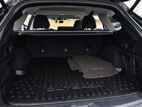 Used 2025 Subaru Outback Onyx Edition image 25