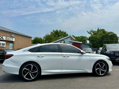 Used 2019 Honda Accord Sport image 8
