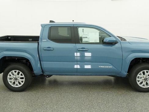 New 2026 Toyota Tacoma SR5 RWD image 11