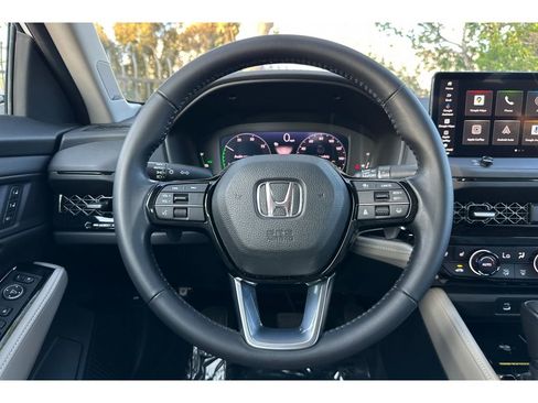 Used 2023 Honda Accord Touring image 35