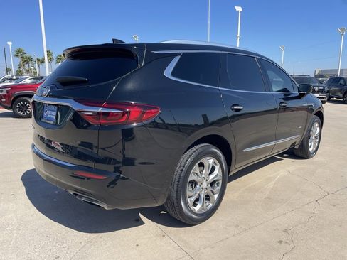Used 2021 Buick Enclave Avenir w/ Avenir Technology Package image 3