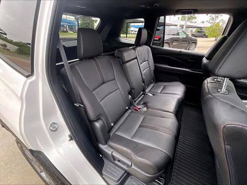 Used 2023 Honda Passport TrailSport image 19