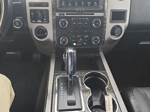 Used 2017 Ford Expedition EL Limited RWD image 16