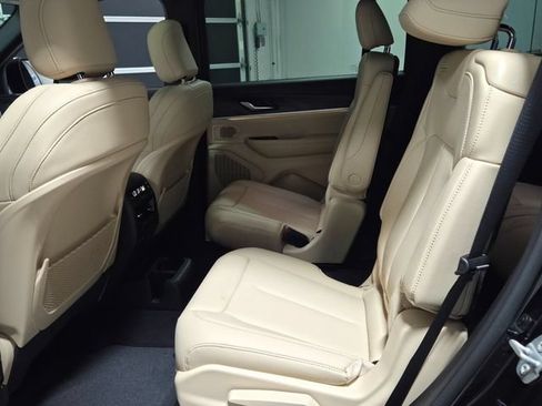 New 2026 Jeep Grand Cherokee L Limited w/ Limited Altitude Package RWD image 6