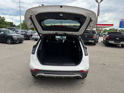 Used 2017 Lincoln MKC Premiere FWD image 13
