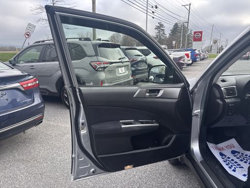 Used 2013 Subaru Forester 2.5X Limited image 29