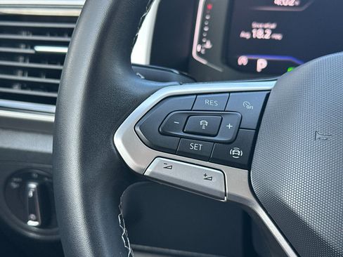 Used 2022 Volkswagen Atlas SE image 25