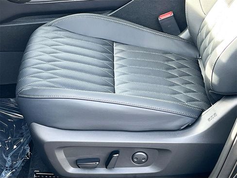 New 2026 Mitsubishi Outlander SEL image 19