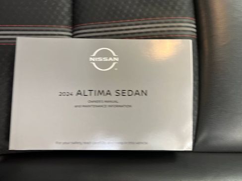 Used 2024 Nissan Altima 2.5 SR FWD image 31