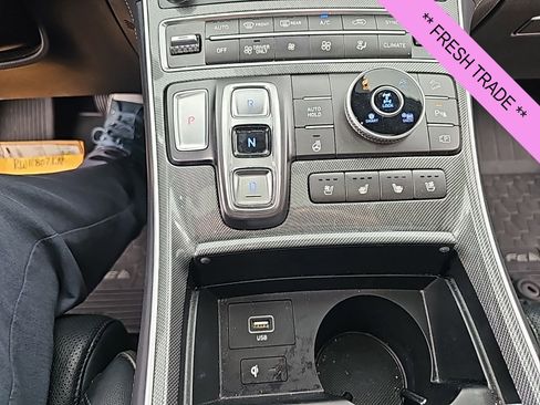 Certified 2022 Hyundai Santa Fe Limited image 18