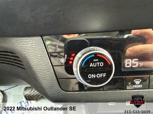 Used 2022 Mitsubishi Outlander SE image 26
