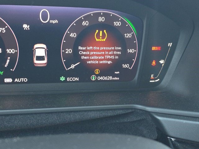 Used 2024 Honda Accord Touring image 10