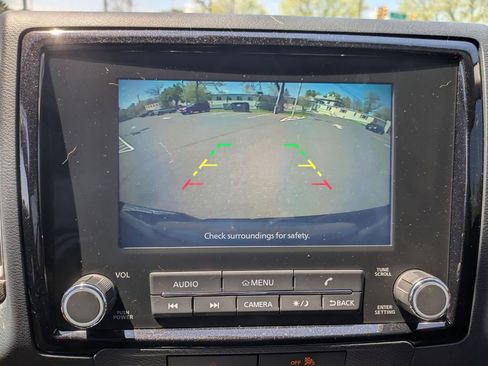 Used 2022 Nissan Frontier SV w/ Technology Package AWD/4WD image 17