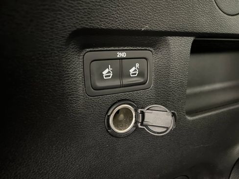 Used 2025 Kia Telluride S FWD image 46