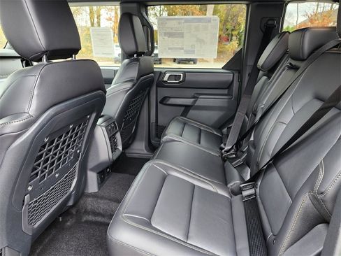 New 2025 Ford Bronco Badlands image 16