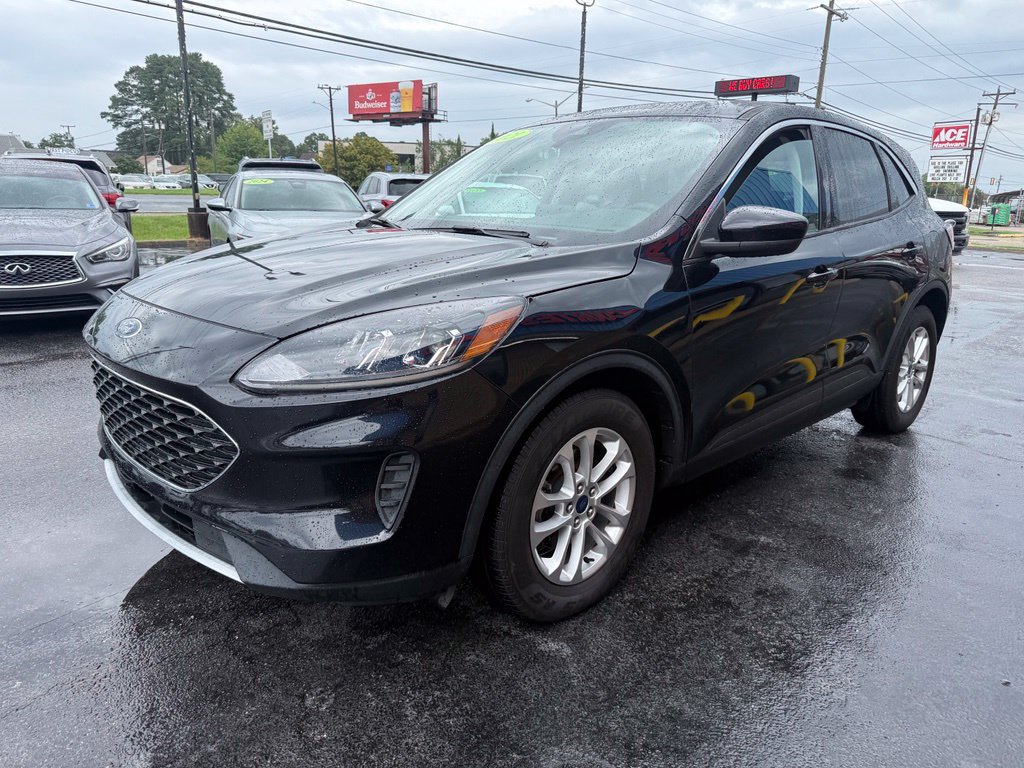 Used 2021 Ford Escape SE w/ Convenience Package FWD image 3