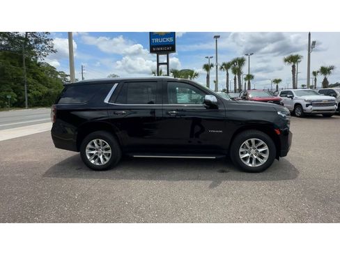 Used 2024 Chevrolet Tahoe Premier RWD image 9