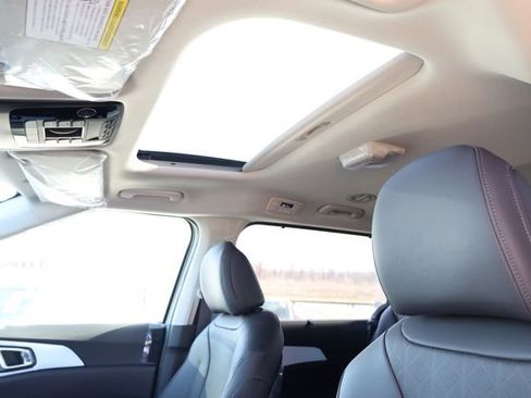 New 2026 Kia Carnival SX FWD image 23