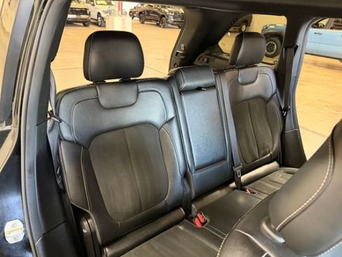 Used 2024 Jeep Grand Cherokee Altitude AWD/4WD image 31