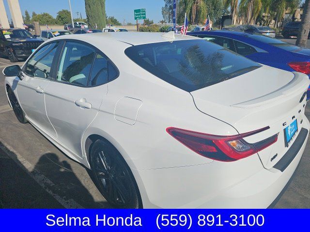 Used 2025 Toyota Camry SE w/ Multimedia Upgrade Package FWD image 5
