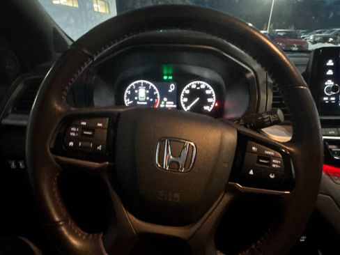 Used 2025 Honda Odyssey Sport-L image 25