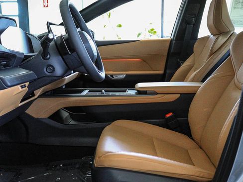 New 2026 Lexus ES 500e AWD/4WD image 16