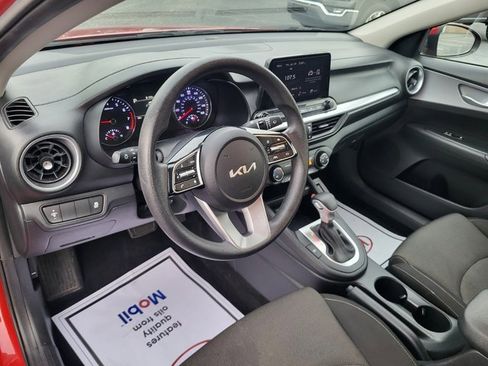 Used 2024 Kia Forte LXS image 10