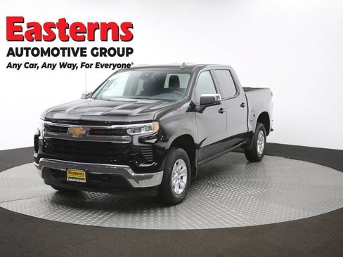 Used 2025 Chevrolet Silverado 1500 LT AWD/4WD image 56