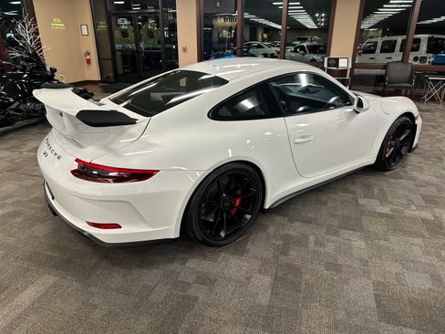 Used 2018 Porsche 911 GT3 image 2