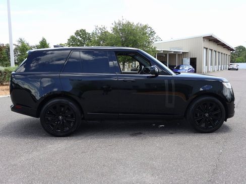 New 2025 Land Rover Range Rover SE image 6