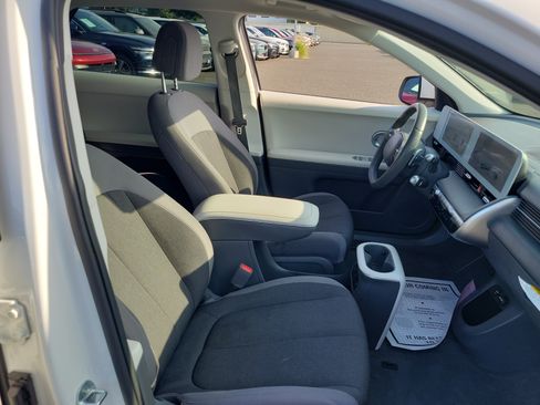 Certified 2024 Hyundai Ioniq 5 SEL RWD image 22