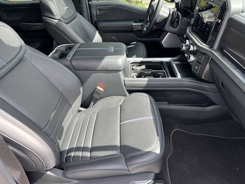 New 2026 Ford F250 Platinum image 16