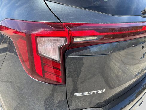 New 2025 Kia Seltos EX w/ EX Sunroof Package image 21