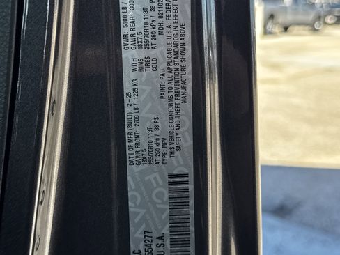 Used 2025 Jeep Wrangler Sahara image 43