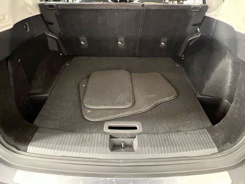 Used 2021 Nissan Rogue SV image 23