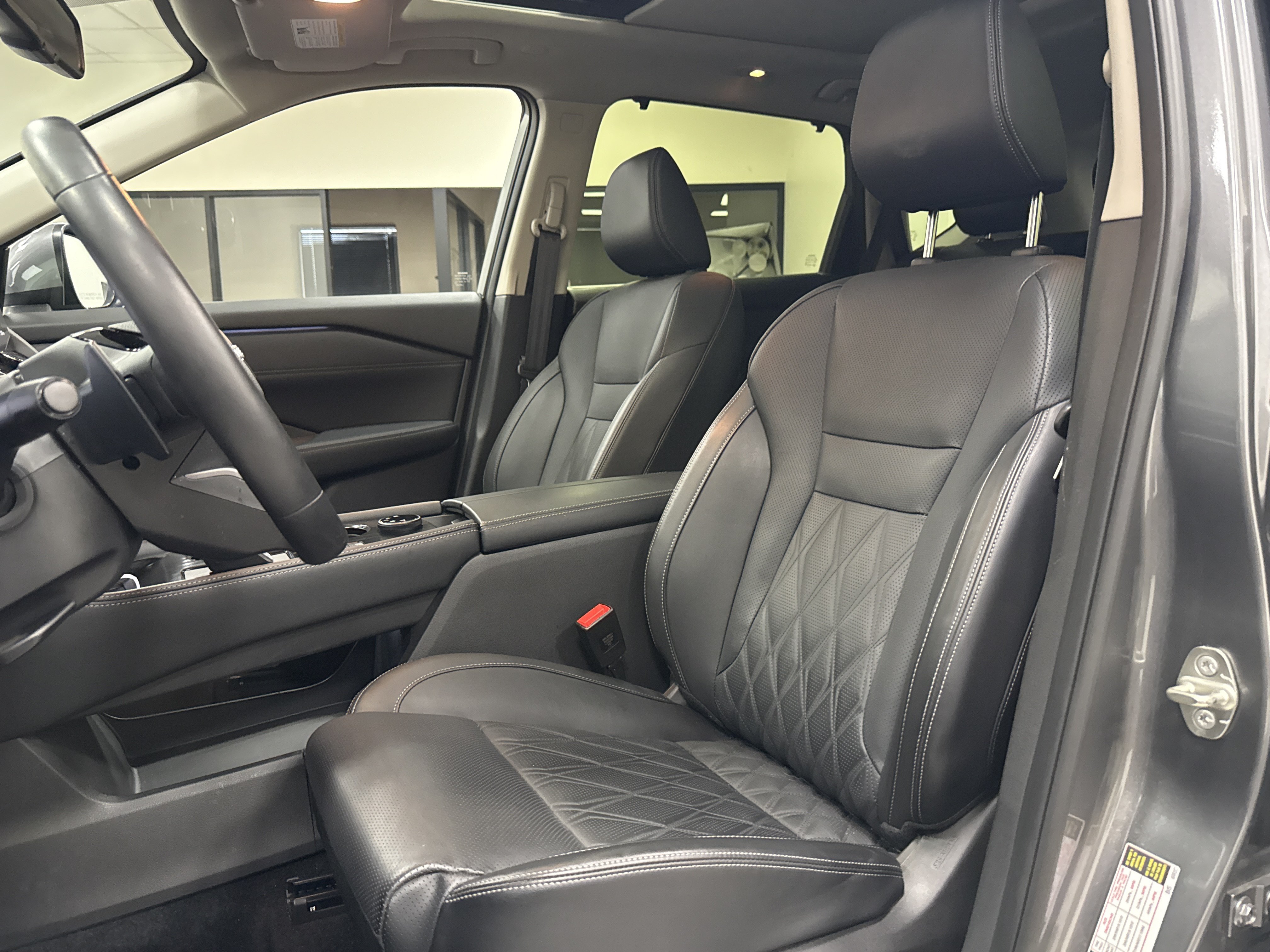 Used 2026 Nissan Rogue Platinum w/ Platinum Premium Package AWD/4WD image 14