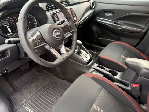 Used 2023 Nissan Versa SR w/ Trunk Package image 4