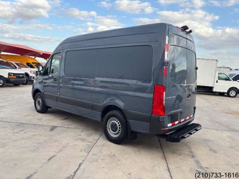Used 2019 Mercedes-Benz Sprinter 144 image 5