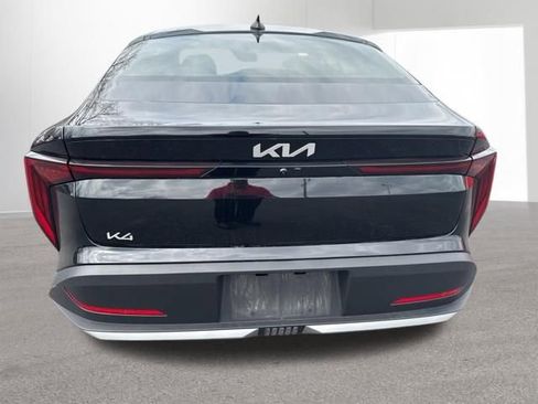 Used 2025 Kia K4 LX image 4
