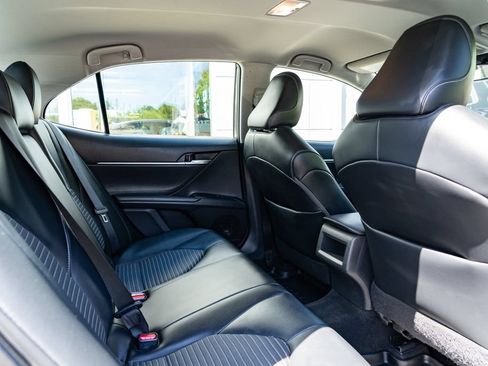 Used 2020 Toyota Camry SE FWD image 26