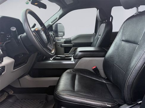 Used 2021 Ford F250 XLT w/ XLT Value Package image 10