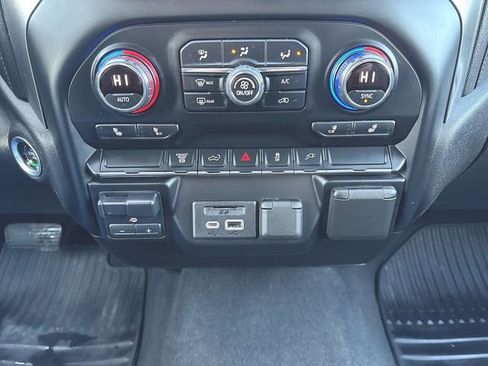 Used 2021 Chevrolet Silverado 2500 LTZ image 17