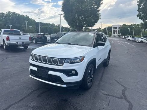 Used 2022 Jeep Compass Limited AWD/4WD image 9